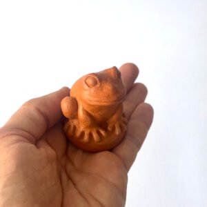 Rana - Pequeña Escultura en Arcilla